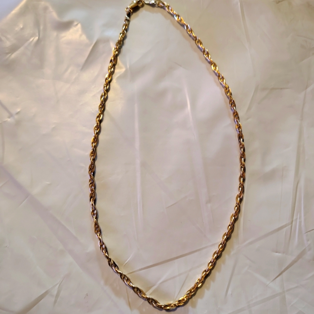 SOLD 18 in gold filled chain